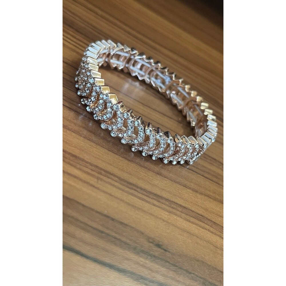 Rhinestone stretch bracelet - Picture 2 of 6